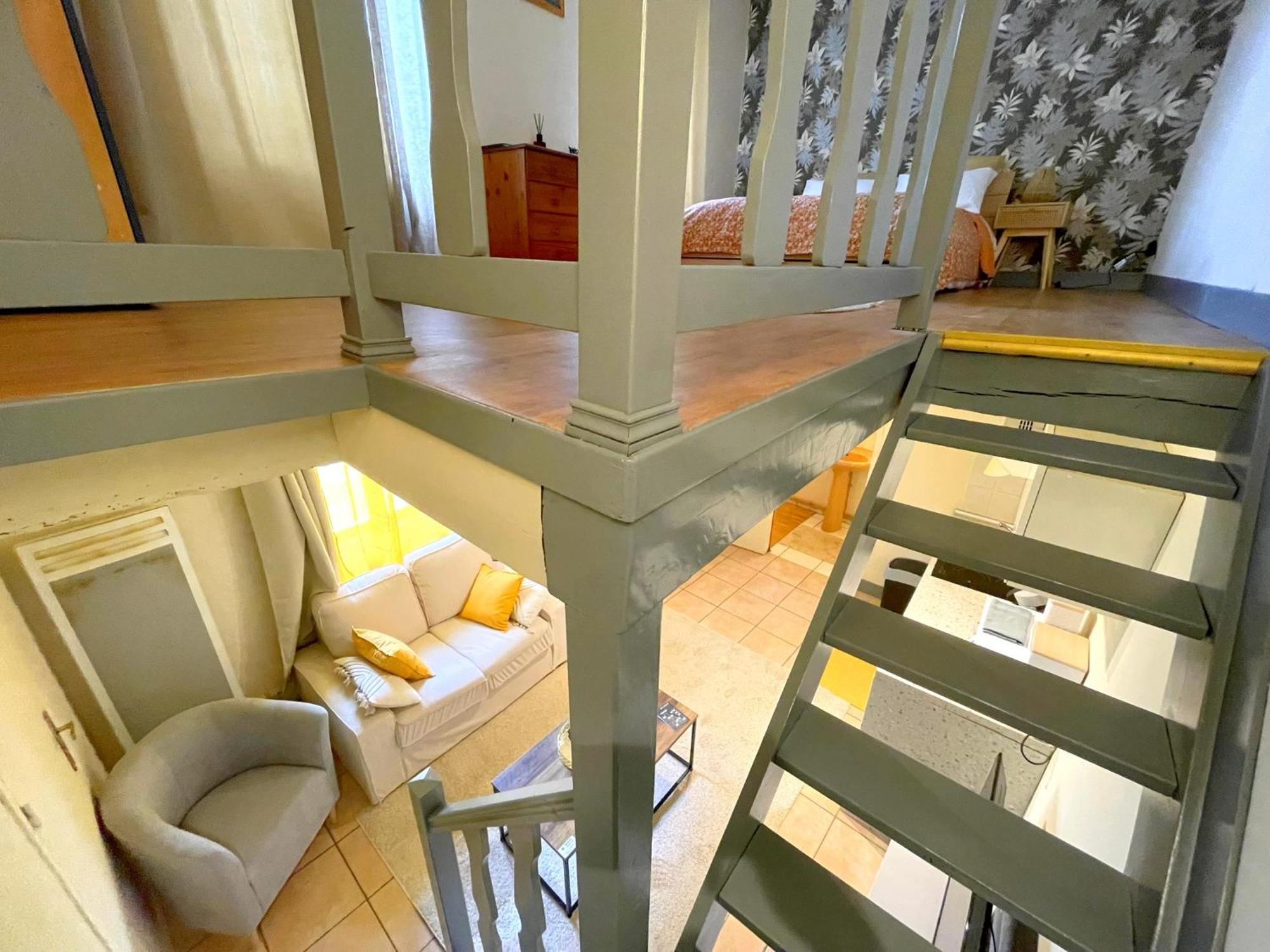 "Sainte Valiere", Appartement Calme Sur Cour Privative, Nevers Dış mekan fotoğraf